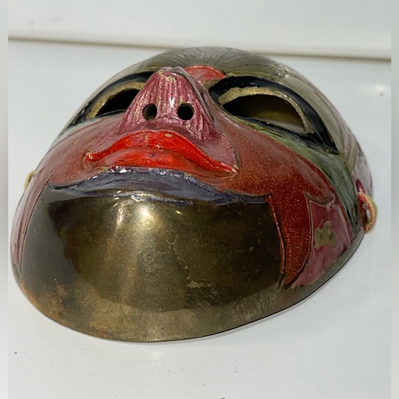 Imported Brass Mask - Picture 2 of 9